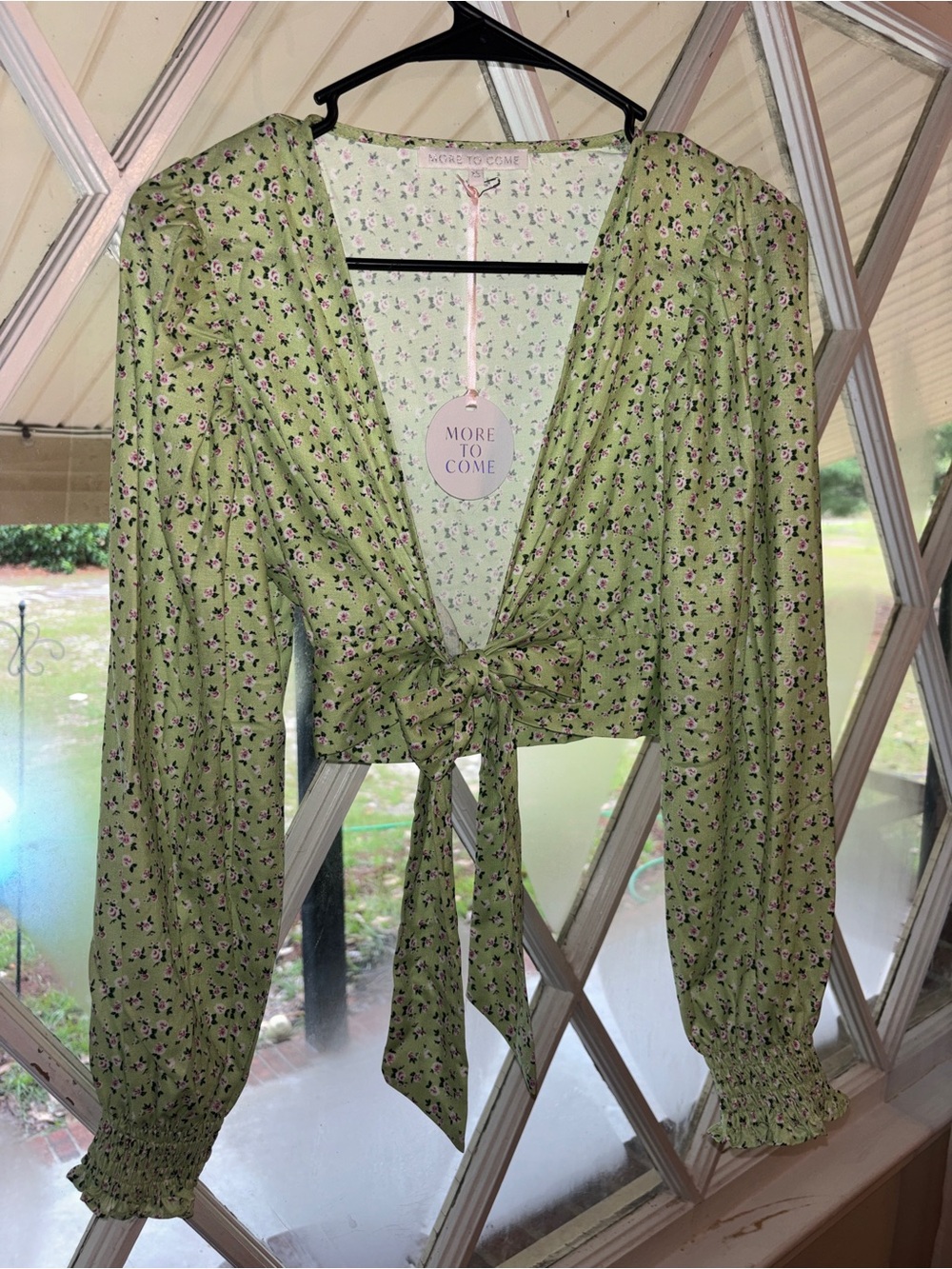 More to Come Floral Tie Front Crop Top | Women’s XS | Sage Green Long Sleeve - Picture 2 of 7